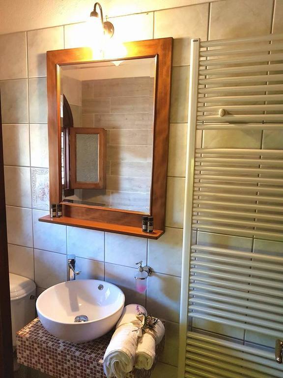 Liogerma Apartments Tsoukaladhes Bagian luar foto