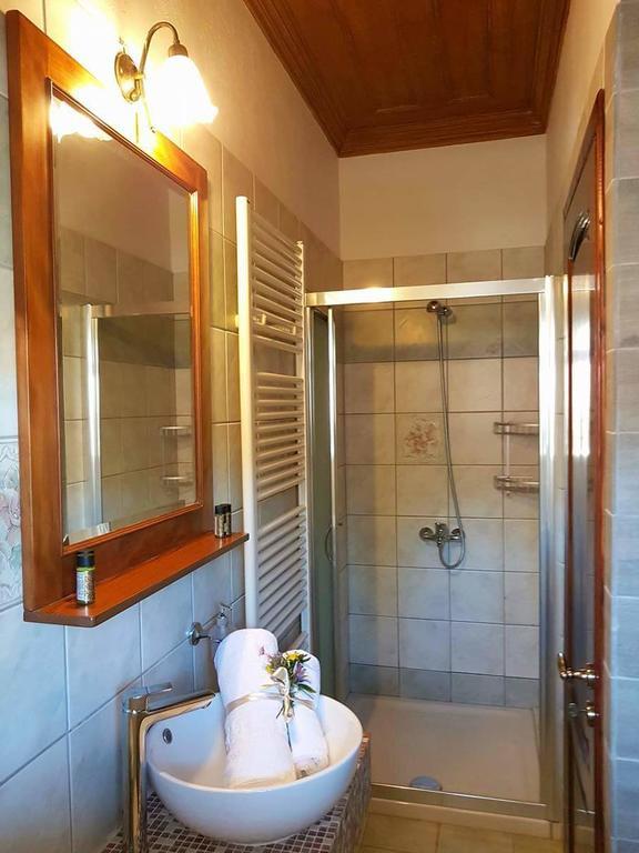 Liogerma Apartments Tsoukaladhes Bagian luar foto