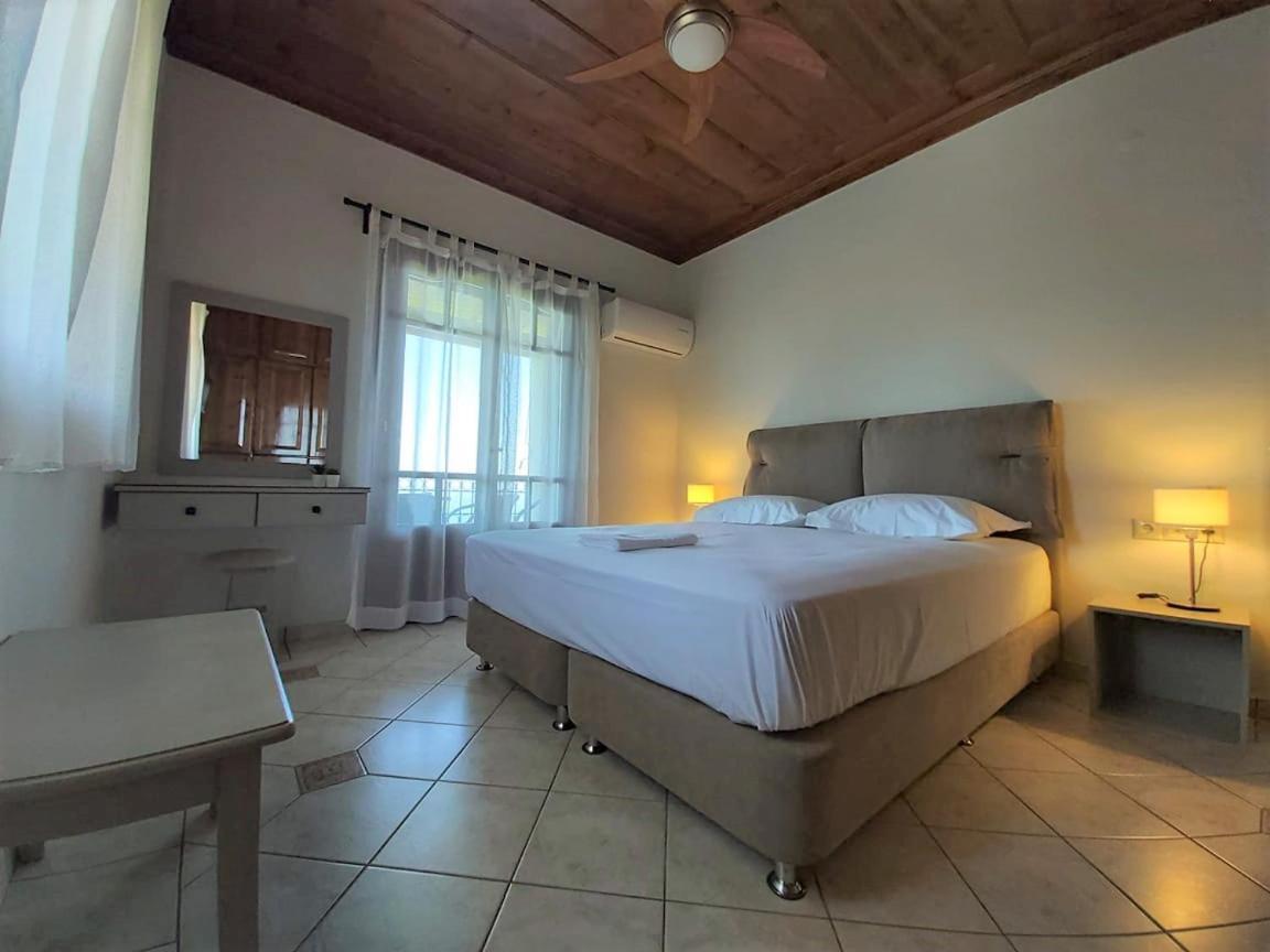 Liogerma Apartments Tsoukaladhes Bagian luar foto
