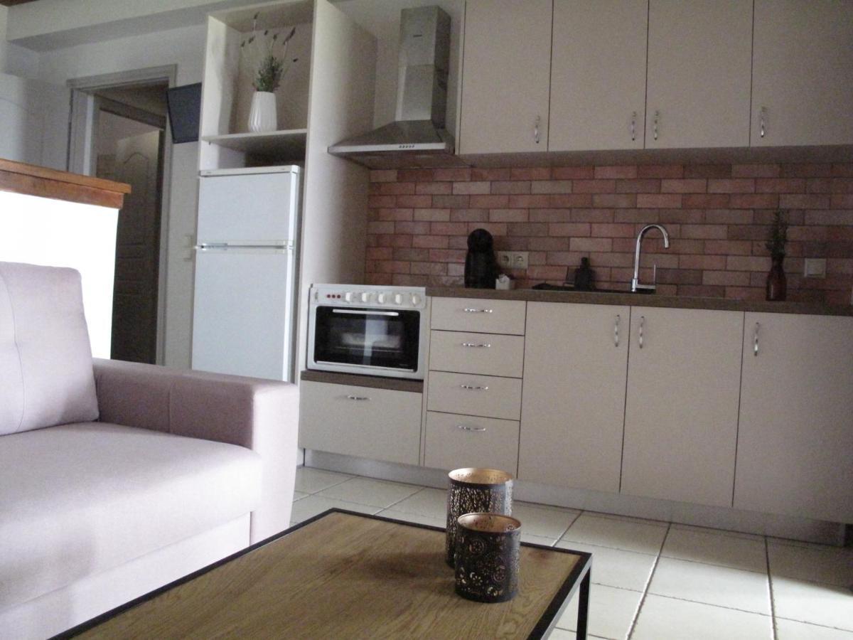 Liogerma Apartments Tsoukaladhes Bagian luar foto