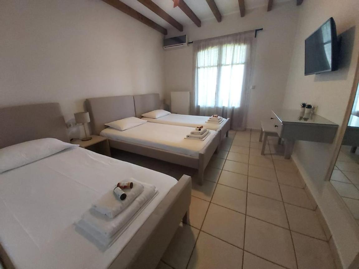 Liogerma Apartments Tsoukaladhes Bagian luar foto